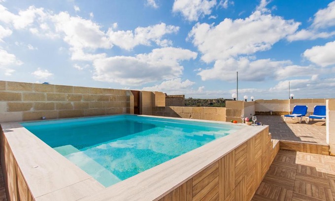 Nadur House | Naduri, Beautiful Gozitan Villa plus Pool - Happy Rentals