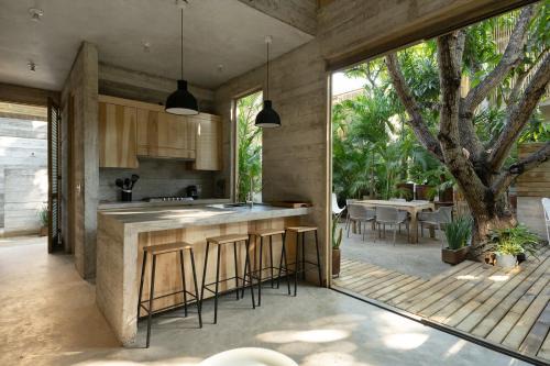 Saladita House | Nami - Casa Macu Saladita surf break