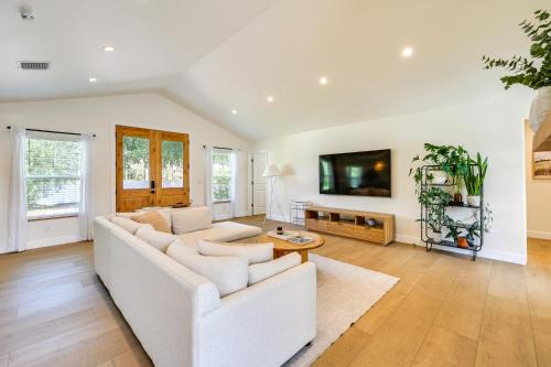 Naples House | Naples Duplex Home with Private Pool and Lanai!