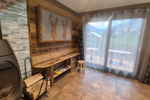 Nevache Apartment | Narnia - Spacious and comfortable