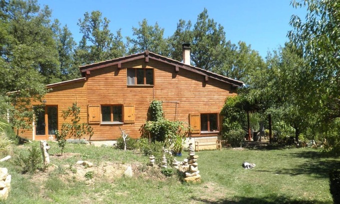 Bugarach Ski Chalet | Natural wood house, with magnificent mountain views so mysterious.