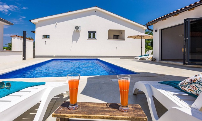 Boljevici House | Nature Lovers Retreat - Casa Irena with Pool