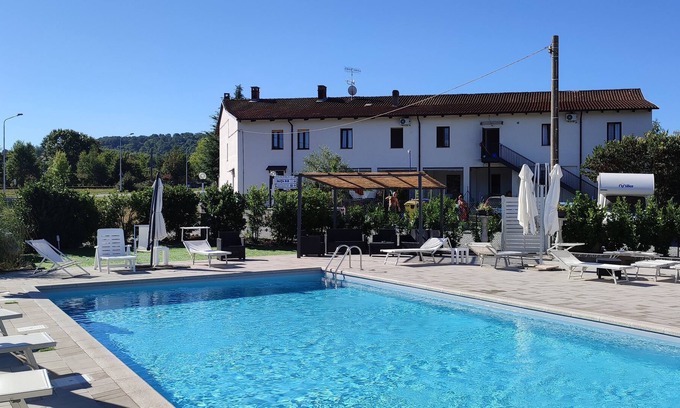 Viverone Bed & Breakfast | Nautica Tarello - Casa Ena B&B