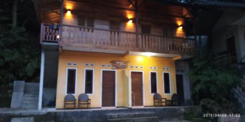 Batu Karas House | NAYYLA Homestay