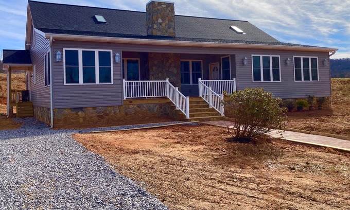 Roaring River Bed & Breakfast | NC Wine Country Comfort