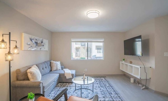 Cox Heights Apartment | Near Papago Park | Pool,Gym,Balcony,W/D,Parking