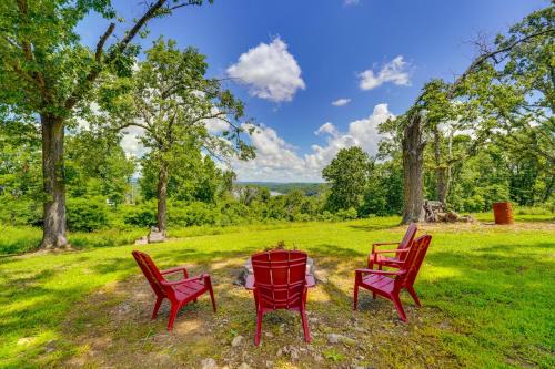 Golden House | Near Table Rock Lake Family Home with Deck and Views