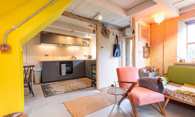 Moylegrove Cottage | Nestled in the heart of the picturesque village of Moylegrove at the northern edge of Pembrokeshire