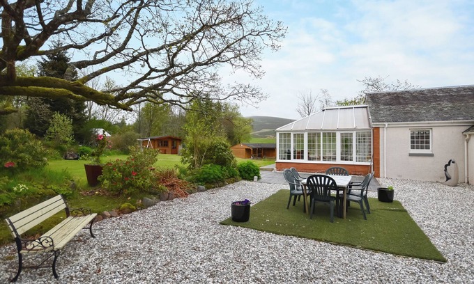 Dollar Cottage | Nether Auchlinsky Cottage