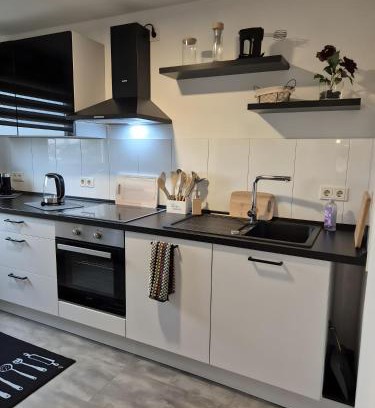 Neunkirchen Apartment | Neu 4 Zi Kü Bad Coll-mar