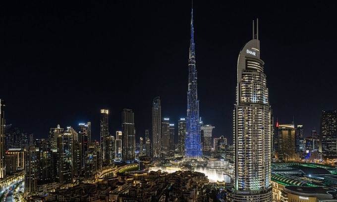 Downtown Dubai Apartment | New 2B | Burj Khalifa | Dubai Mall | 2 Pools | Gym