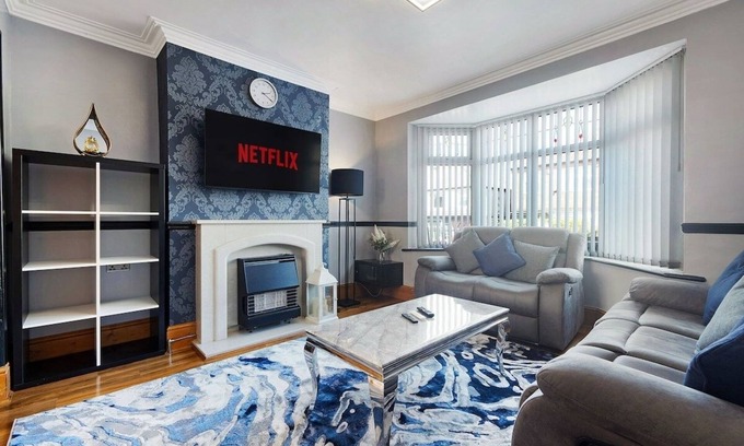 Fenham House | New! 3BR in Baxter Avenue