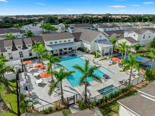 Port Saint Lucie House | New 5 Star Home with Pool & Heated Spa-Mins to Tradition Sq- Cleveland Clinic Tradition- HCA Hospital