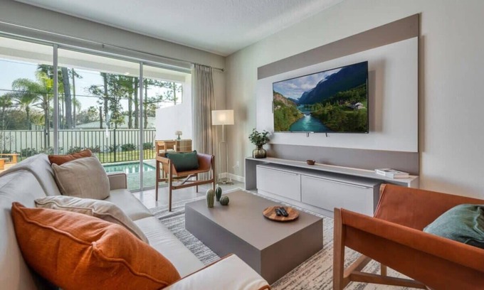 West Kissimmee House | New and stylish home just 5 min from Disney parks