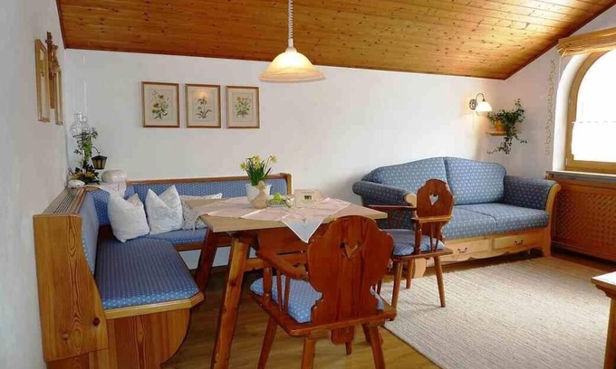 Weissbach an der Alpenstrasse House | New apartment 40m², shower/toilet, quiet location, hiking trails from the house