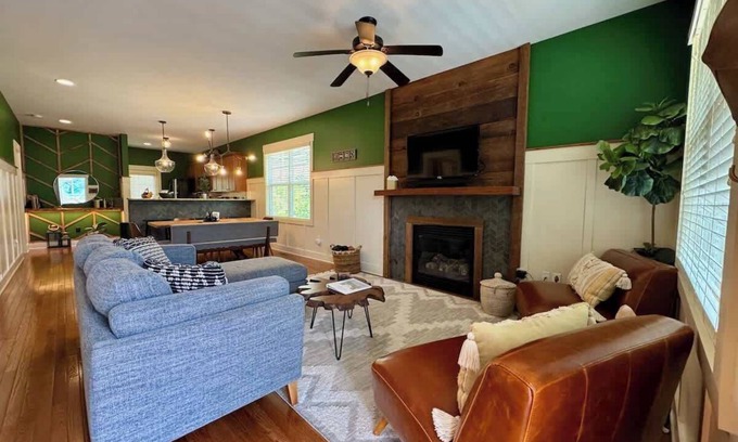 Swannanoa House | NEW: Byrd Bungalow - EPIC Views - Discover Luxury!