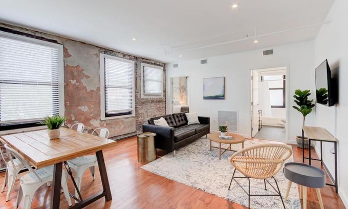 South Main Historic District Apartment | New Downtown Loft Style Apartment Above Restaurant