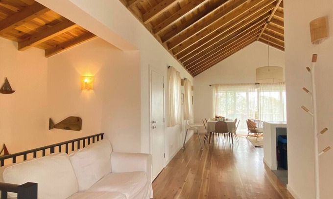 Lajes do Pico House | New Family Home with a View of São Jorge Island – Ribeirinha