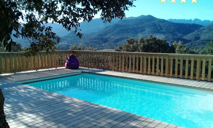 Lecci House | NEW GROUND FLOOR VILLA * CLIM SALTED PRIVATE HEATED POOL & SPA PANORAMIC VIEW