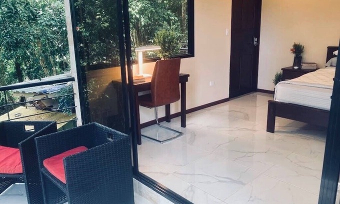 Manuel Antonio Hotel | New hotel in beautiful Manuel Antonio with AC