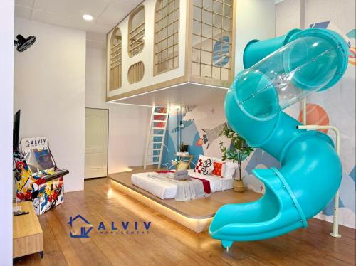 Kampung Jawa House | NEW! I 2BR I Playground Kids Friendly I 5-11pax I 10min walk Jonker I BY Alviv