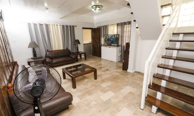 Matandang Balara House | New intramural Village 3BR3TB along Commonwealth Ave - Spacious House Bn