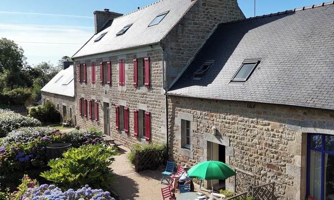 Ploubezre Cottage | NEW: Ker Toud