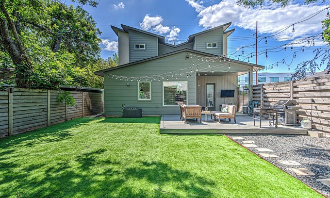 Govalle House | NEW Listing ! East Austin Home W/Pool & Patio