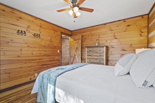 Big Canoe House | New Listing Forest Footprints in Big Canoe