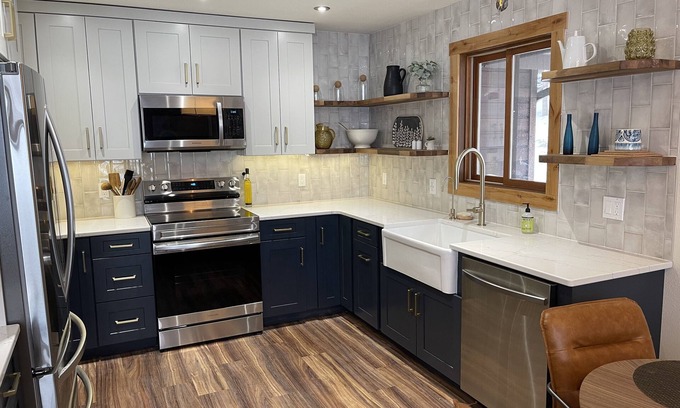 Bigfork House | NEW listing on Echo Lake! Beautiful remodel with lake front