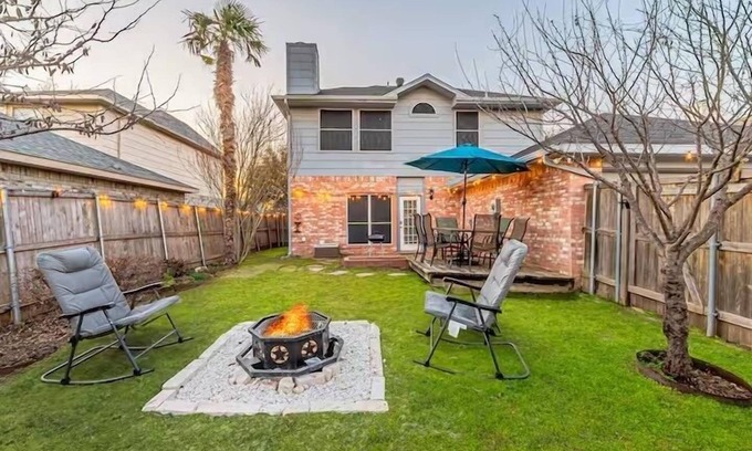 Frisco House | New Lux 3-BR Garage,Gated Yard, by The Star Frisco