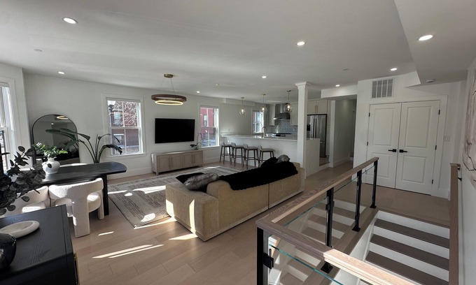 East Boston Condo | New Luxury 3 Bed 3 Bath Condo - East Boston Just 0.5 Miles to Airport T Station