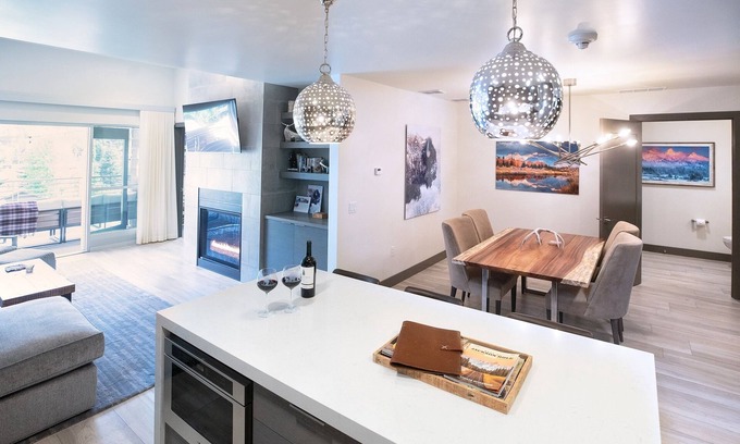 Jackson Condo | New Quarter of the Square