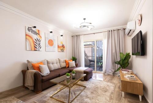 Madinaty Apartment | New & Stylish Flat in central Madinaty شقة جديدة فندقية وعصرية في مدينتي