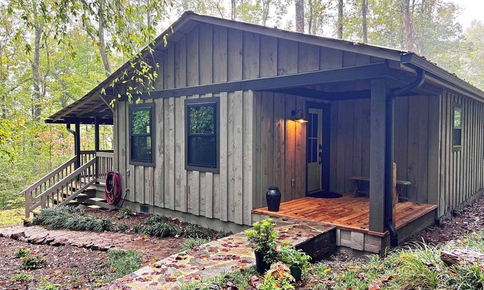 Saluda Cottage | NEW! The Cottage at Whispering Falls: LUXURY & PRIVACY on 7 acres - King beds