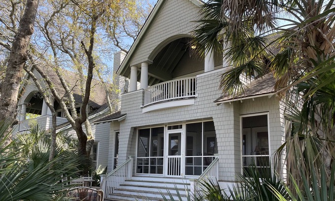 Keepers Landing House | NEW to VRBO! 4 bedrooms, 4.5 baths overlooking the marsh!