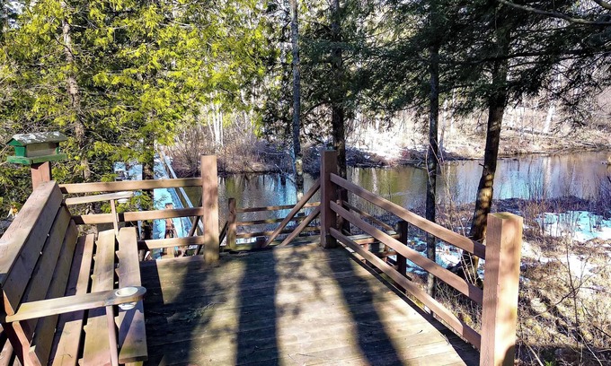 Free Soil Cabin | New to VRBO: Beautifully renovated genuine log cabin 2Bed 1bath on Sable River