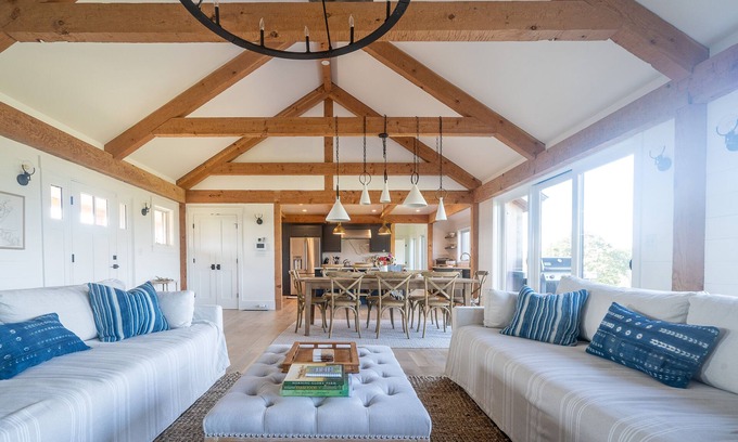 West Tisbury House | New Waterfront Modern Farmhouse on Tisbury Great Pond
