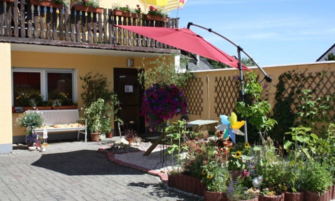 Germerode Apartment | Newly renovated apartment "Mohnbrise"