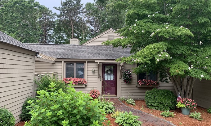 Mews Village House | Newly Renovated Patio Home with Pool on the Golf Course in New Seabury!