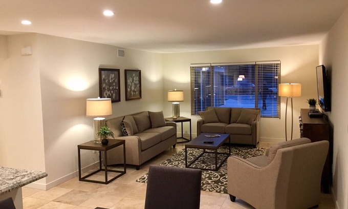 Park West Condo | Newly Renovated Residence In Heart Of Bankers Hill/Hillcrest/Balboa Park