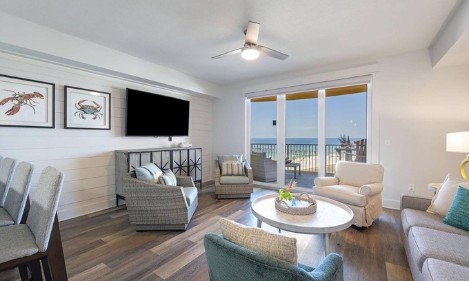 Panama City Beach Condo | 🏝️Next 2 Pier Park-Balcony-Pools-Calypso 3-903- Emerald Getaway🏝️