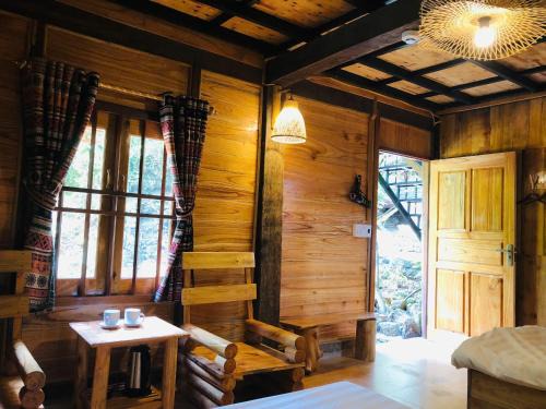 Vi Xuyen Cabin | Nhà A Rúa