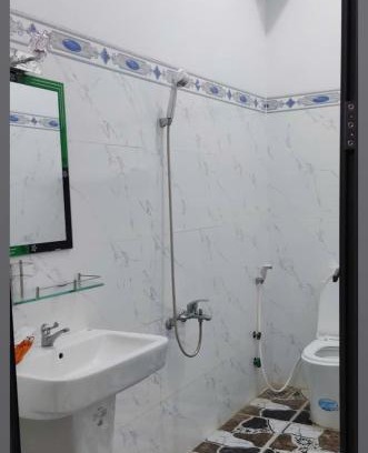 Ba To House | Nhà Nghỉ Hoàng Anh bờ kè