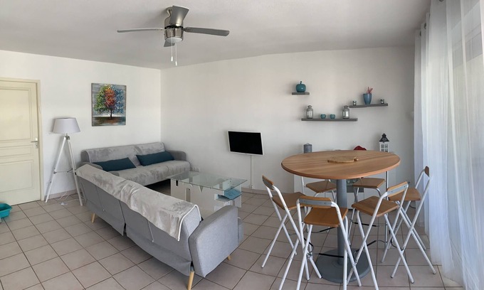 Mediterranee Apartment | Nice and large T3 fully air-conditioned, right in the center, 80 m from the beach