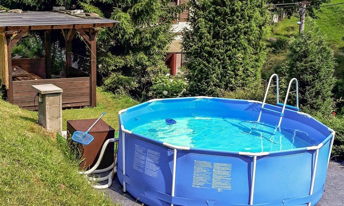 Starkov Villa | Nice apartment in villa for 4 guests with pool, WIFI, TV, patio and pets allowed