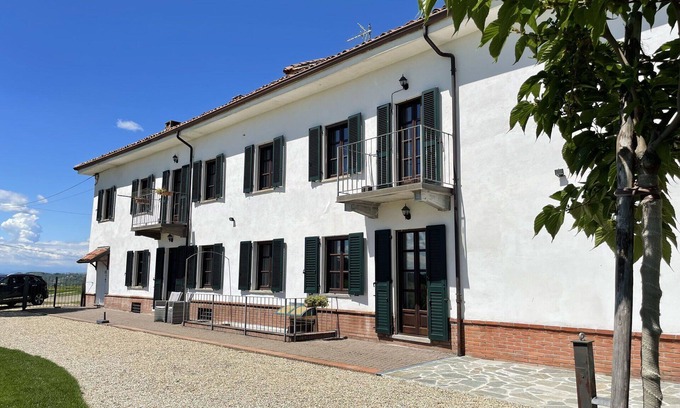 Isola d'Asti Apartment | Nice apartment for 4 guests with WIFI, TV, terrace and panoramic view, close to Asti