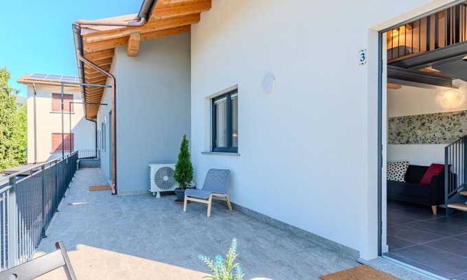 Dervio Apartment | Nice apartment for 4 guests with A/C, pool, WIFI, TV, patio and panoramic view