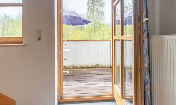 Arrach Apartment | Nice apartment for 2 guests with WIFI, TV, balcony and parking