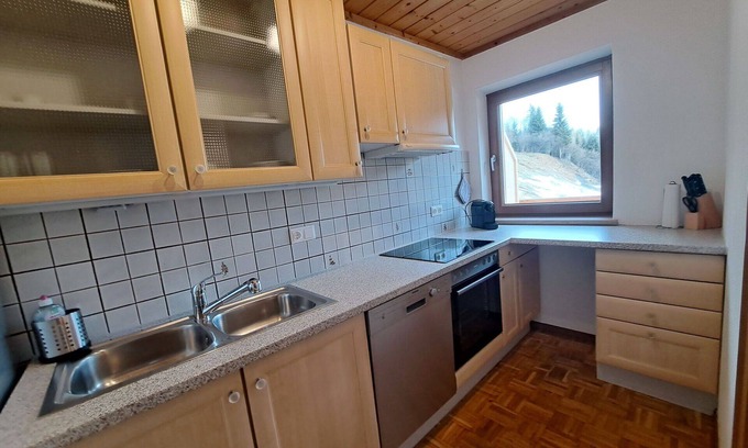 Wildschoenau Villa | Nice apartment in villa for 3 guests with WIFI, TV and balcony